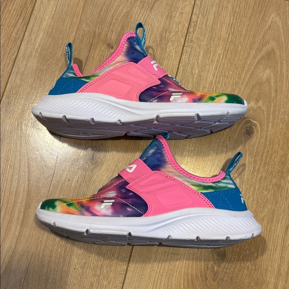 🩷 Fila Kids Colorful Slip-On Sneakers 🩷 - Picture 3 of 6